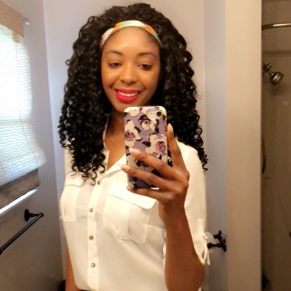 Meet your Posher, Tiya - Picture 2 of 5